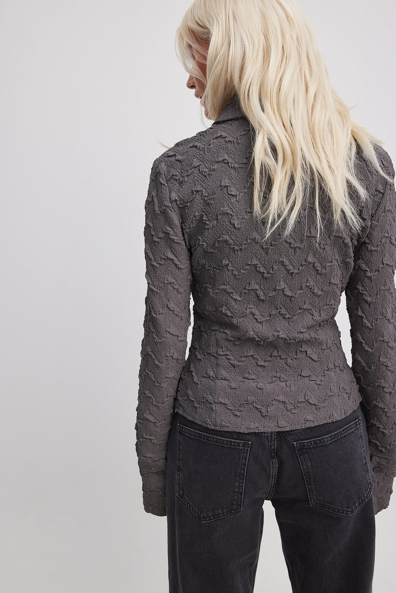Strukturierte, taillierte Langarmhemdbluse