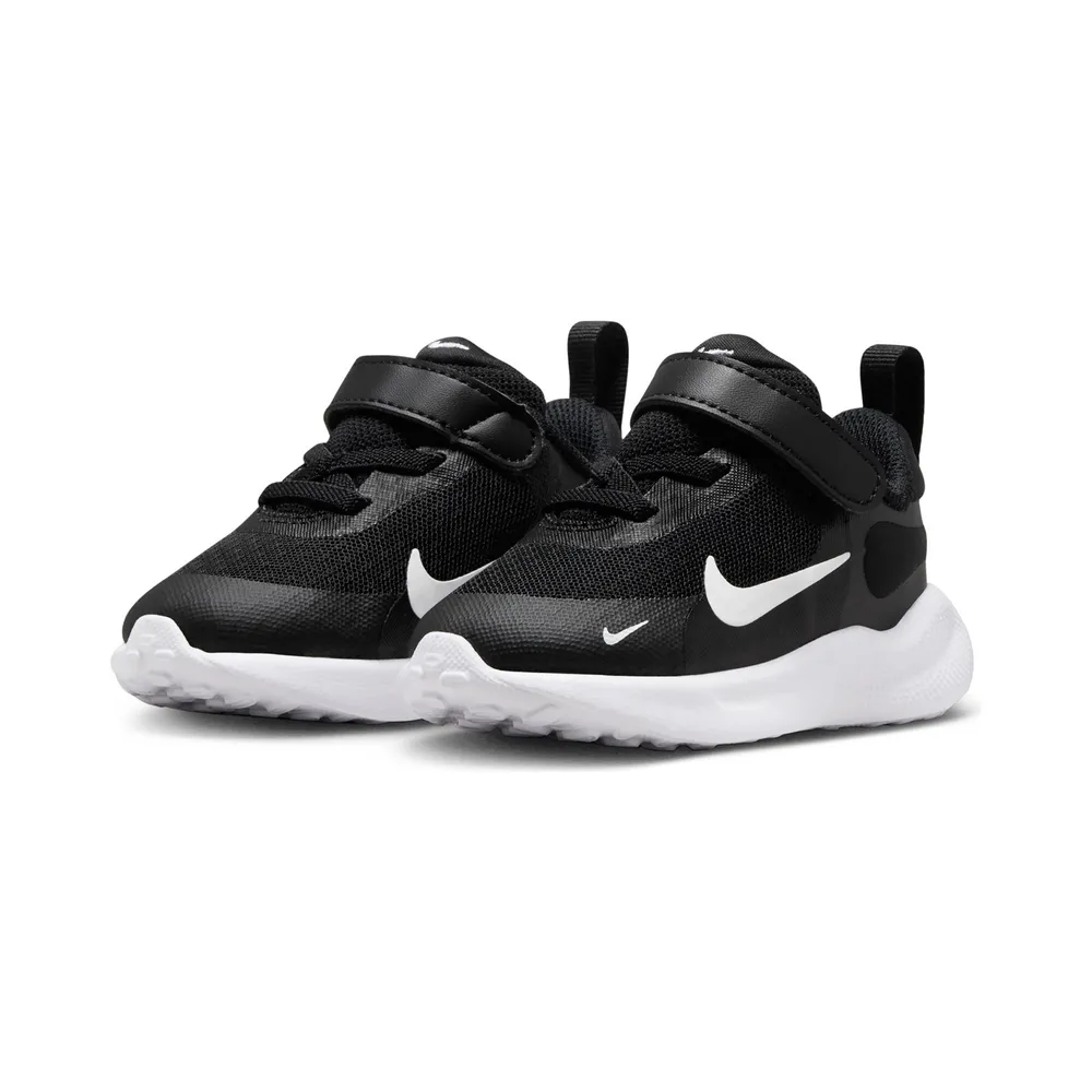 Nike Revolution 7 FB7691-003 / schwarz