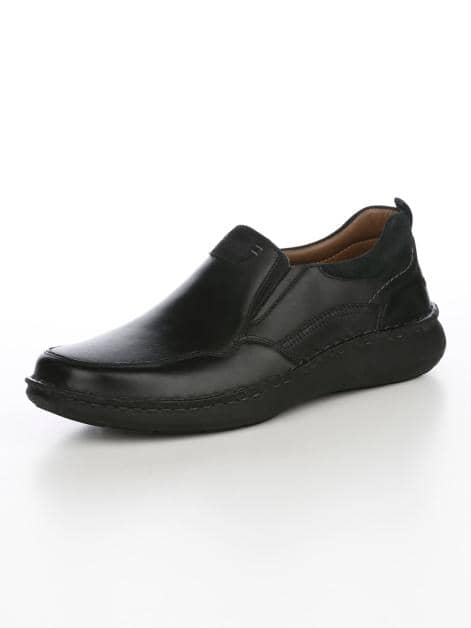 Slipper mit seitlichen Dehnzonen