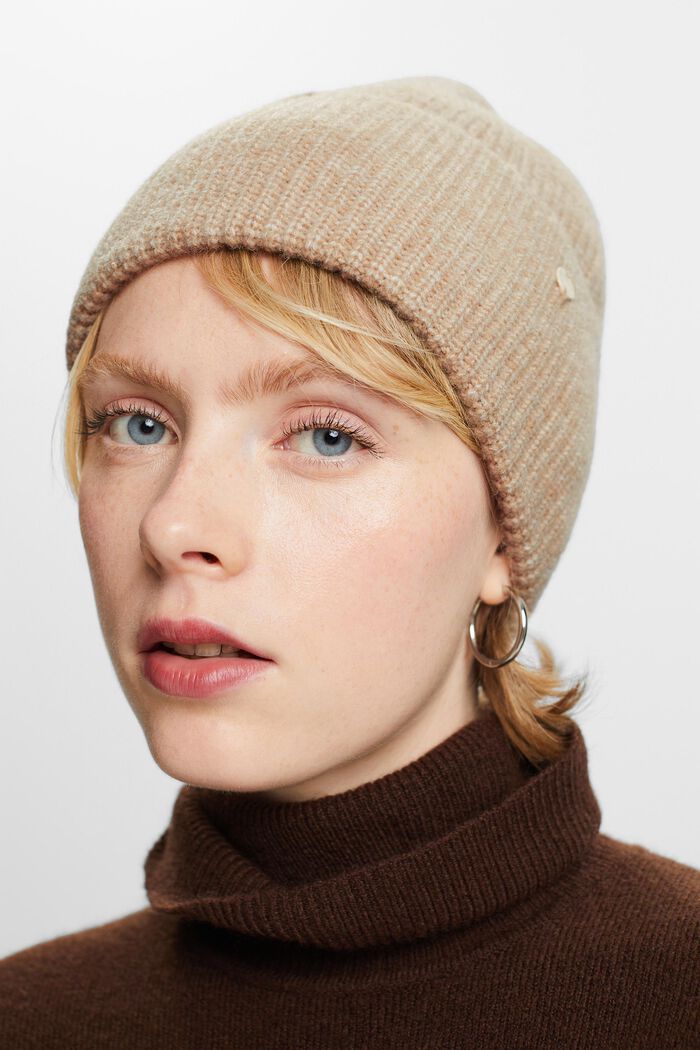 Rippstrick-Beanie