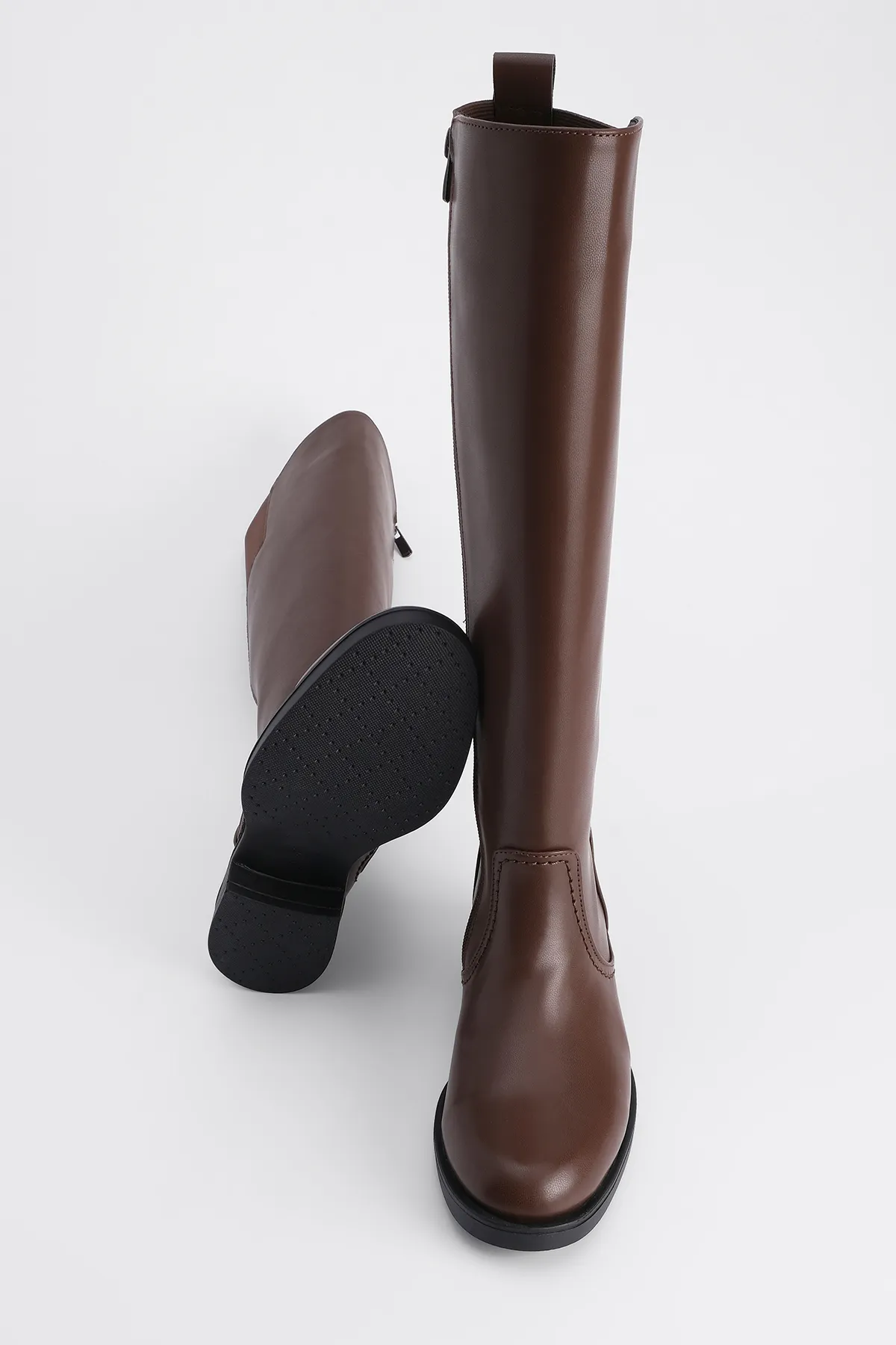 Marjin  Knielange Damen-Tagesstiefel mit Reißverschluss Helas Brown
