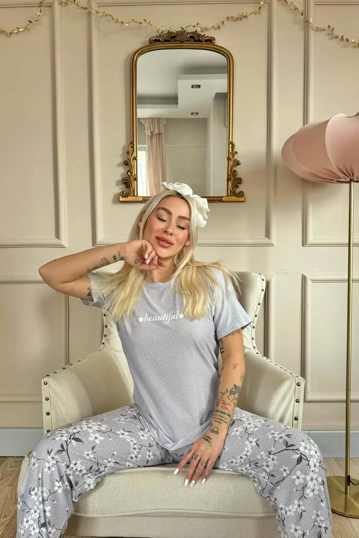 Pijamaevi  Graues, schön gemustertes, kurzärmliges Strick-Pyjama-Set für Damen