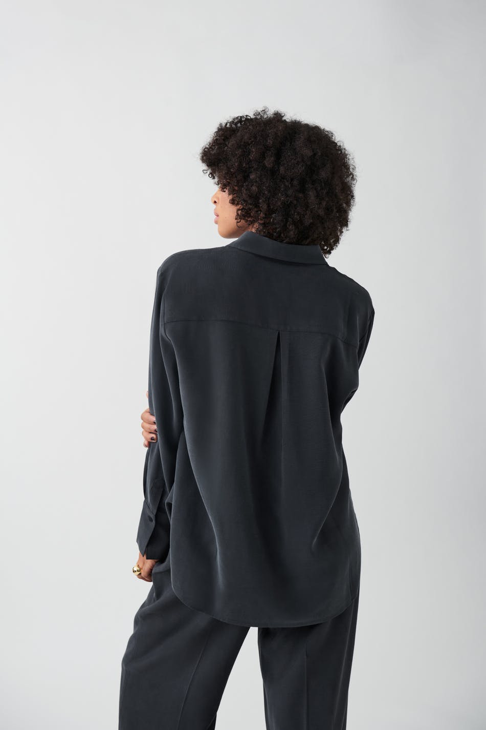 Relaxed viscose shirt