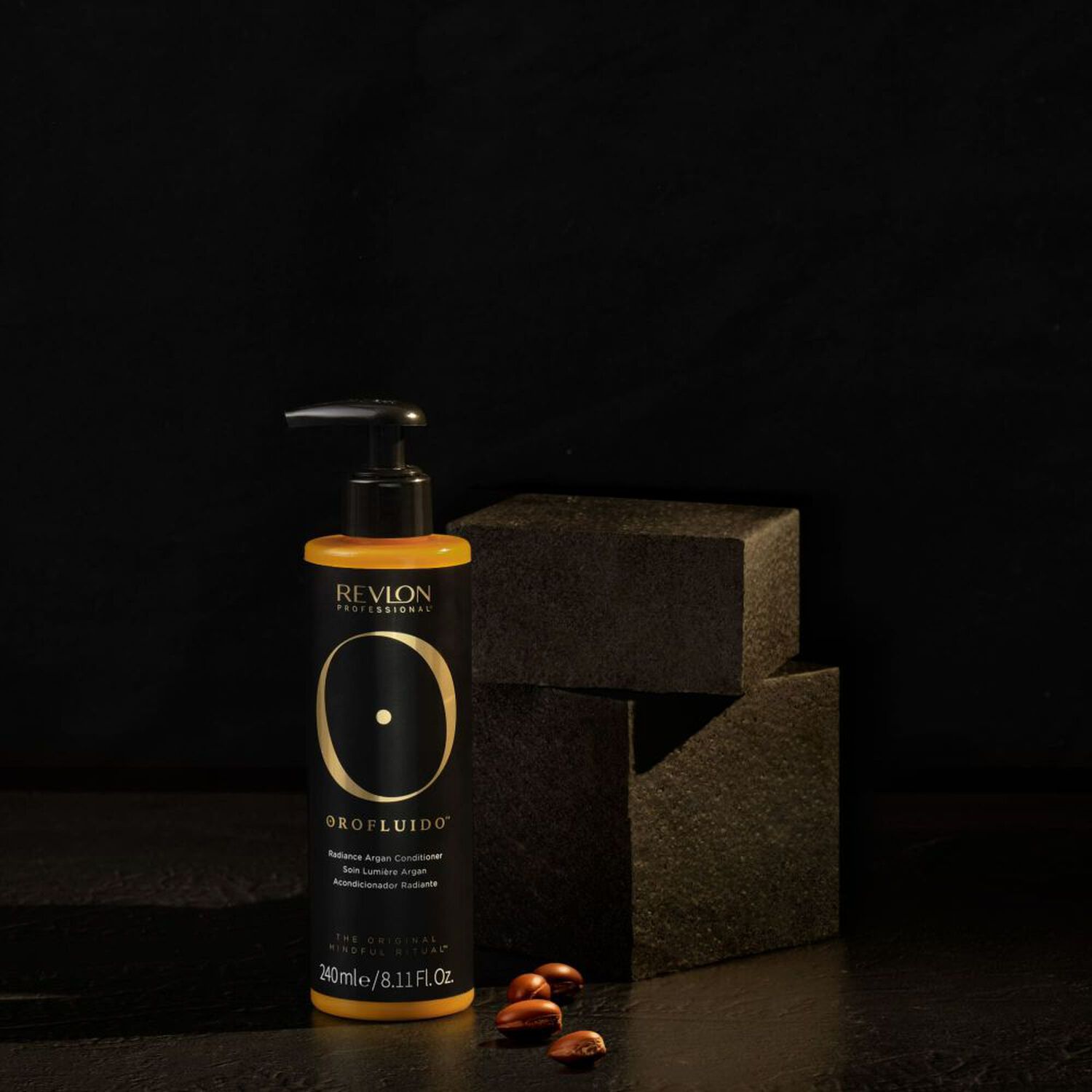 revlon professional Après - Shampooing OROFLUIDO™ Soin Lumière Argan - Cheveux Secs - 240 ml