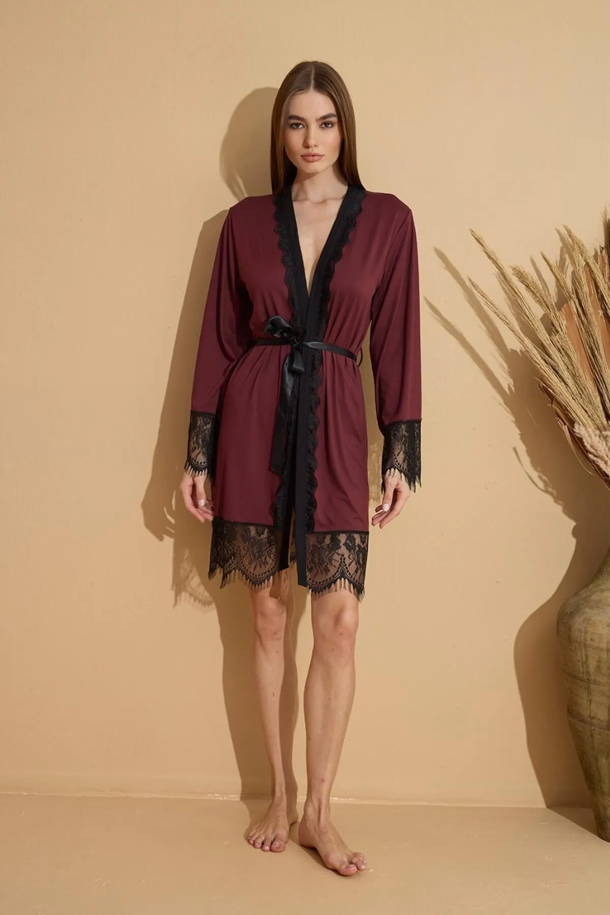 Pijamaevi  Bordeauxroter Milan-Spitzen-Strickmantel für Damen aus Bambus mit detaillierten Details