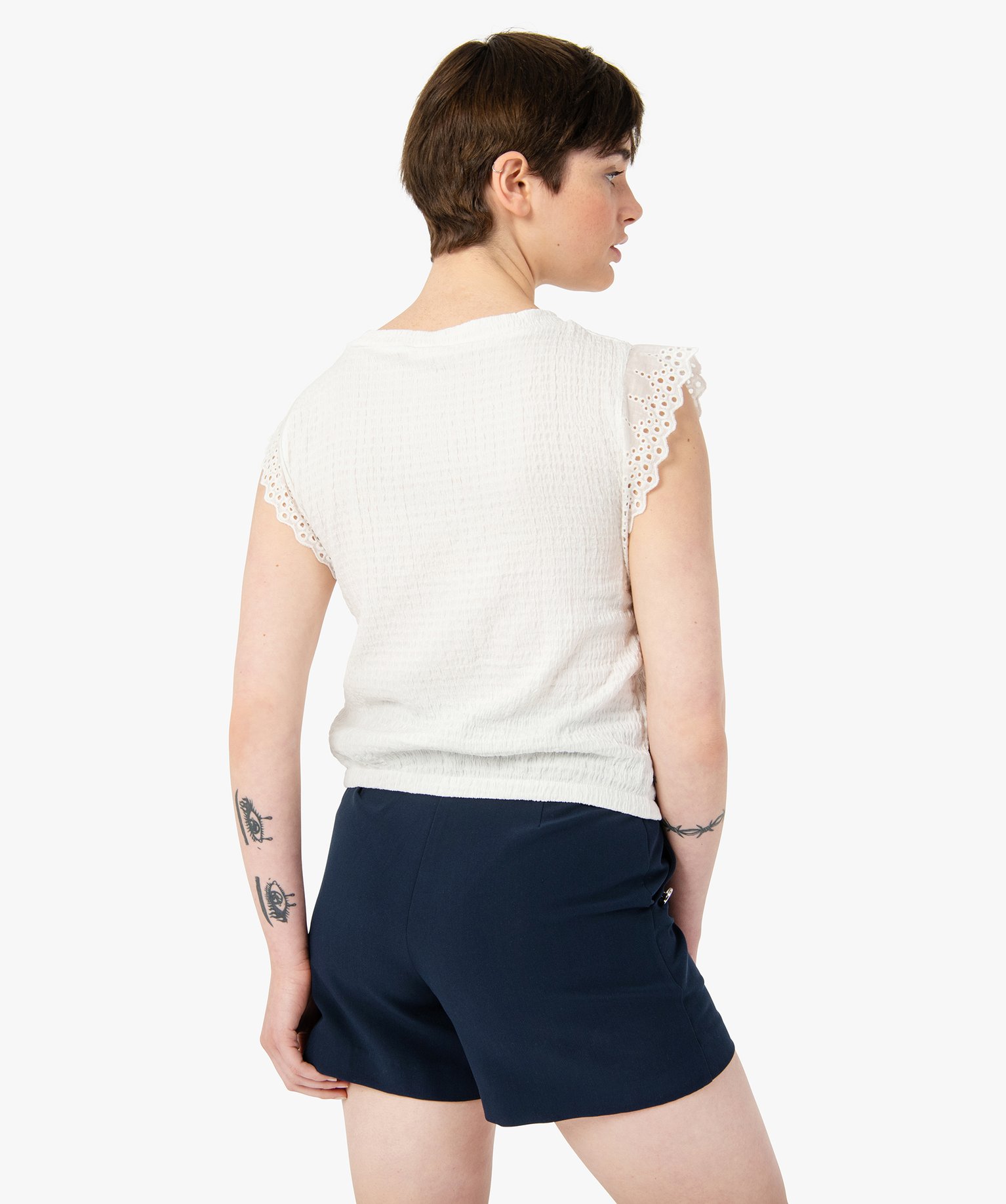 Tee-shirt femme sans manches en matière texturée ecru | GEMO