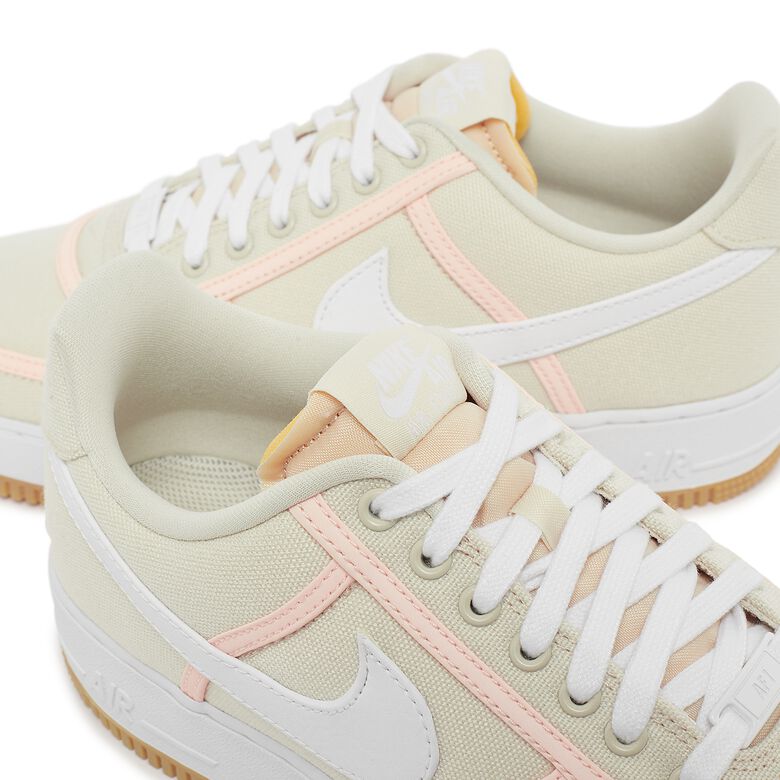 NIKE Wmns Air Force 1 '07 PRM 