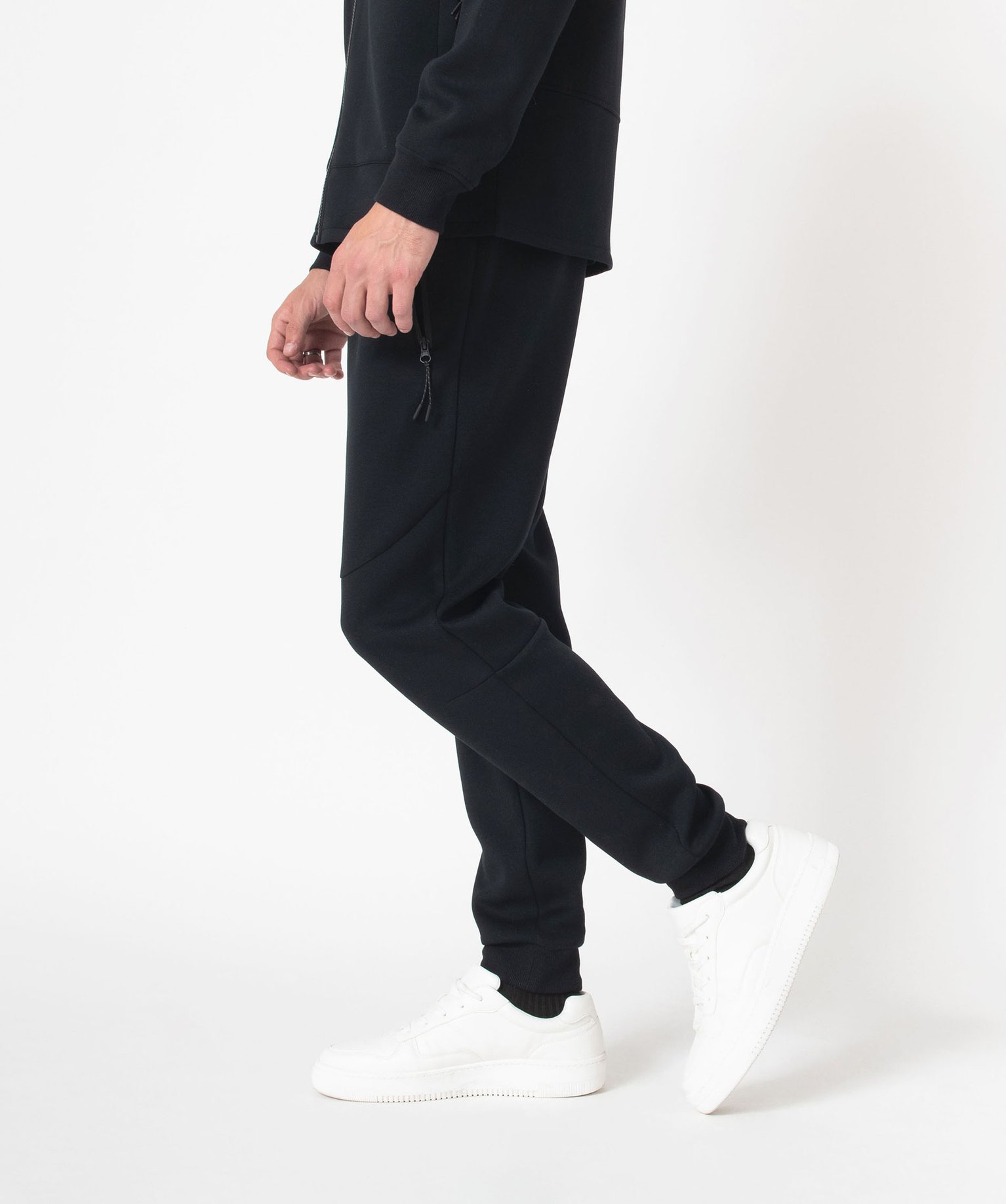 Pantalon de jogging en maille extensible homme noir | GEMO