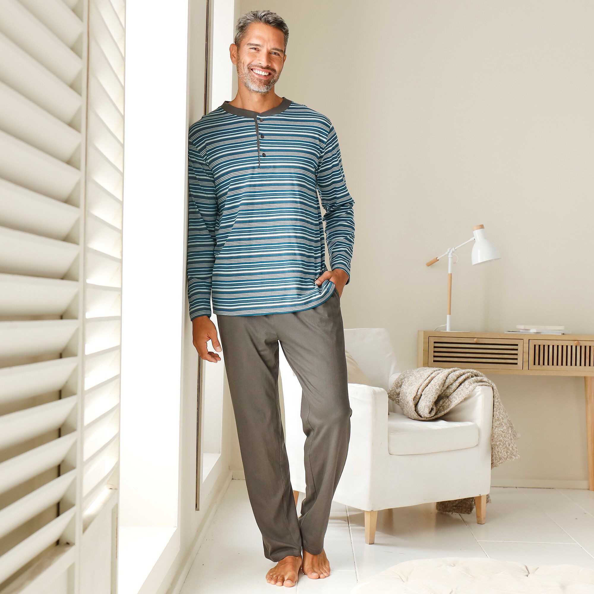 Pyjama rayé col tunisien