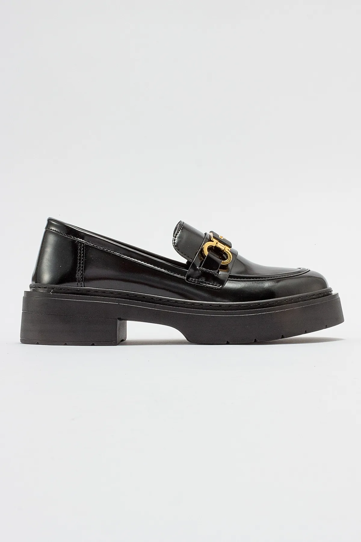 LuviShoes  UNTE Black Opening Damen-Loafer