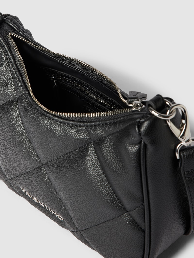 Shoulder Bag in Leder-Optik Modell 'COLD' in schwarz