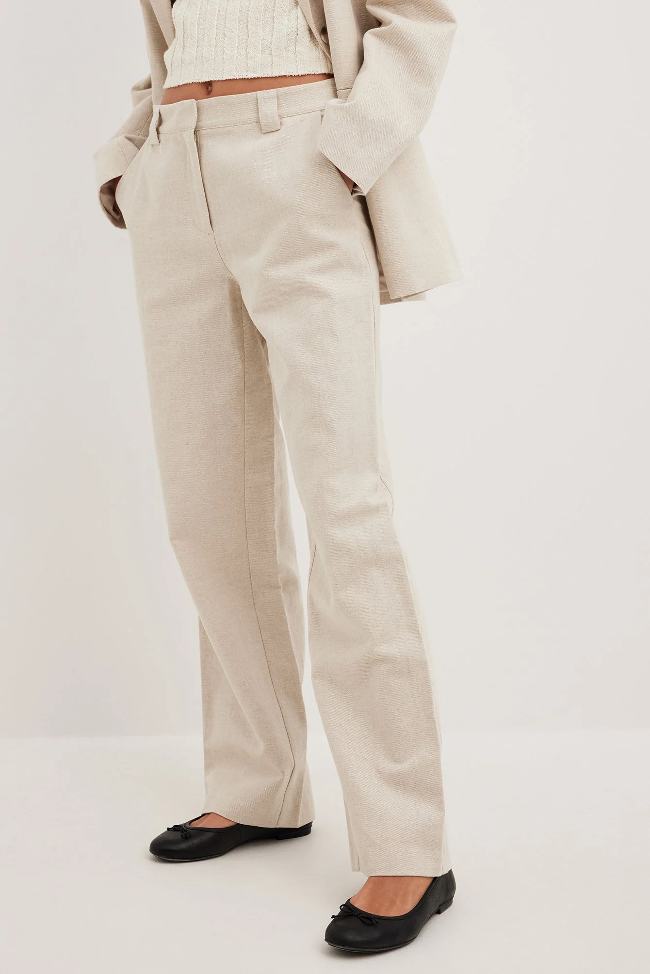 Anzughose mit mittelhoher Taille und Bundfalte
