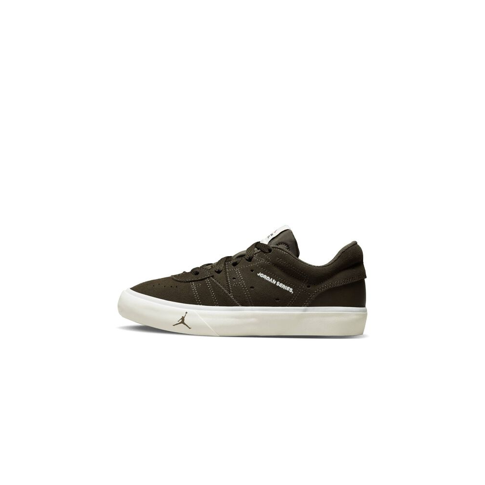 NIKE JORDAN Series ES DN3205-206 / braun