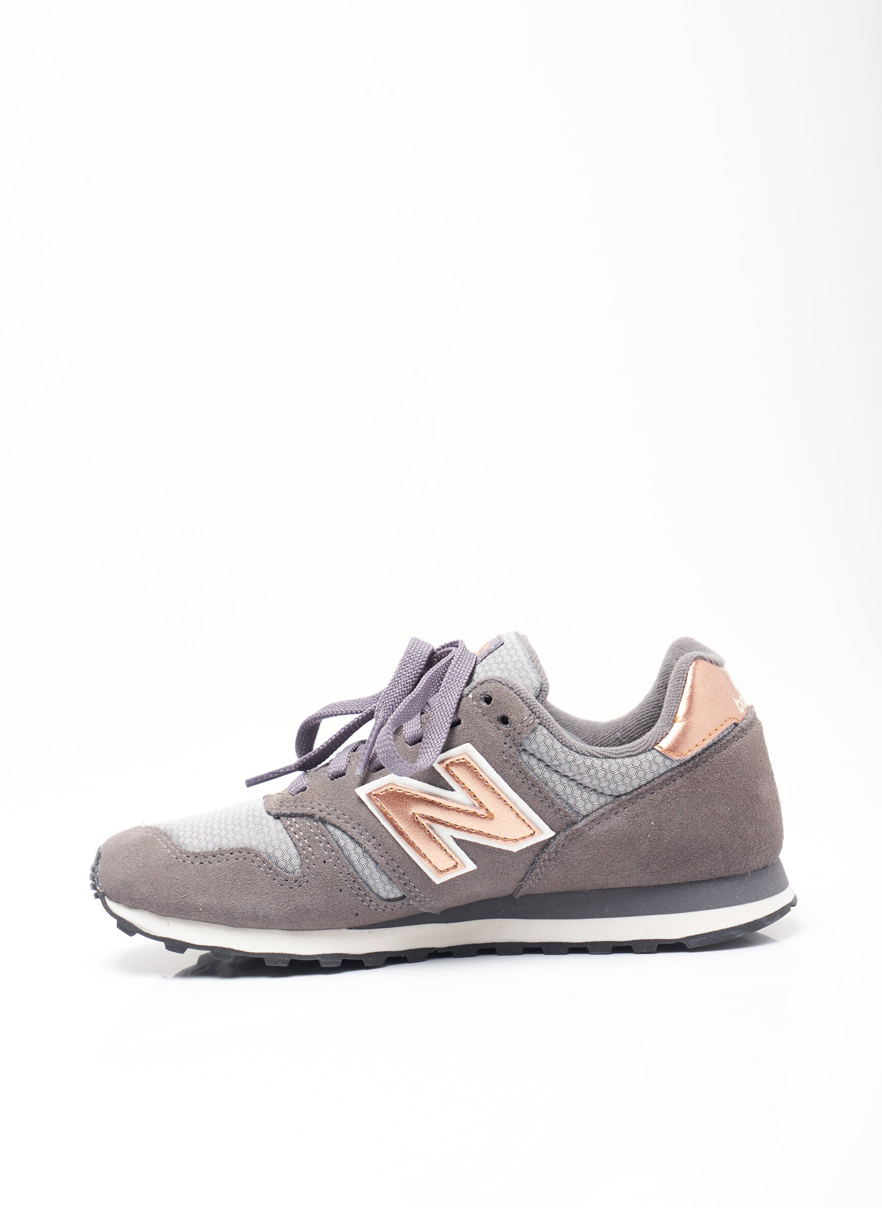 New Balance Baskets Femme couleur gris