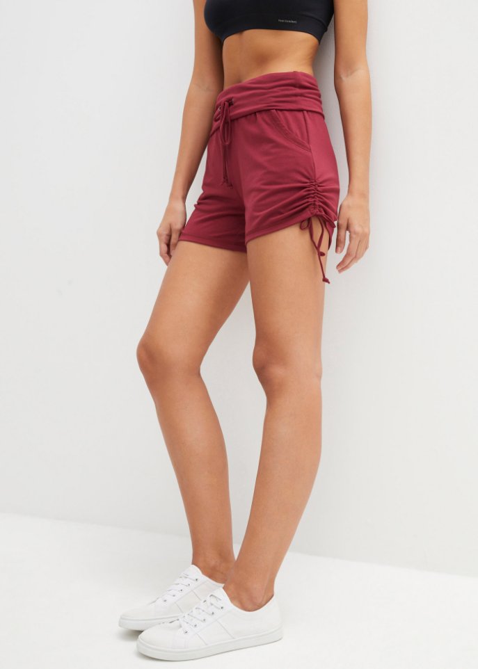 Shorts mit Raffung