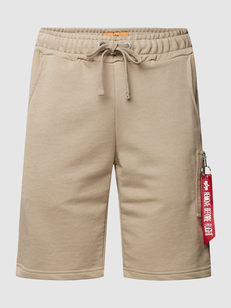 Shorts mit Label-Details in beige