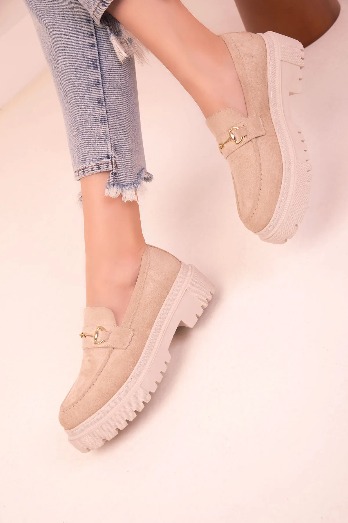 SOHO  Beige Wildleder Damen Freizeitschuhe 17542