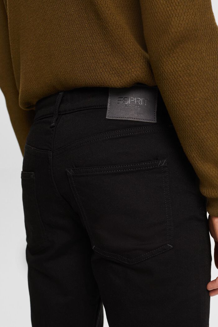 Recycelt: Jeans mit gerader Passform