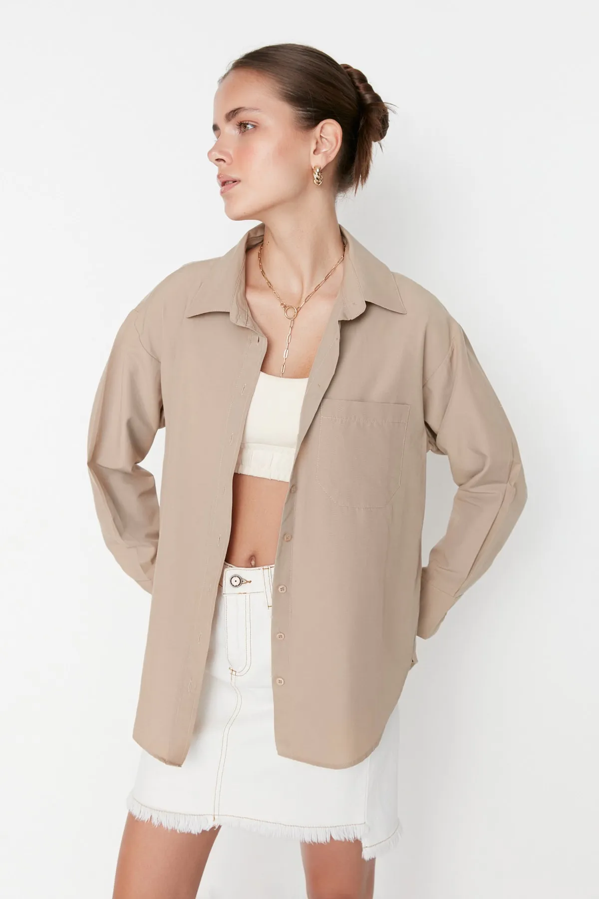 Trendyol Collection  Nerzfarbenes Boyfriend-Hemd mit weitem Schnitt und gewebter Baumwolle TWOAW20GO0115