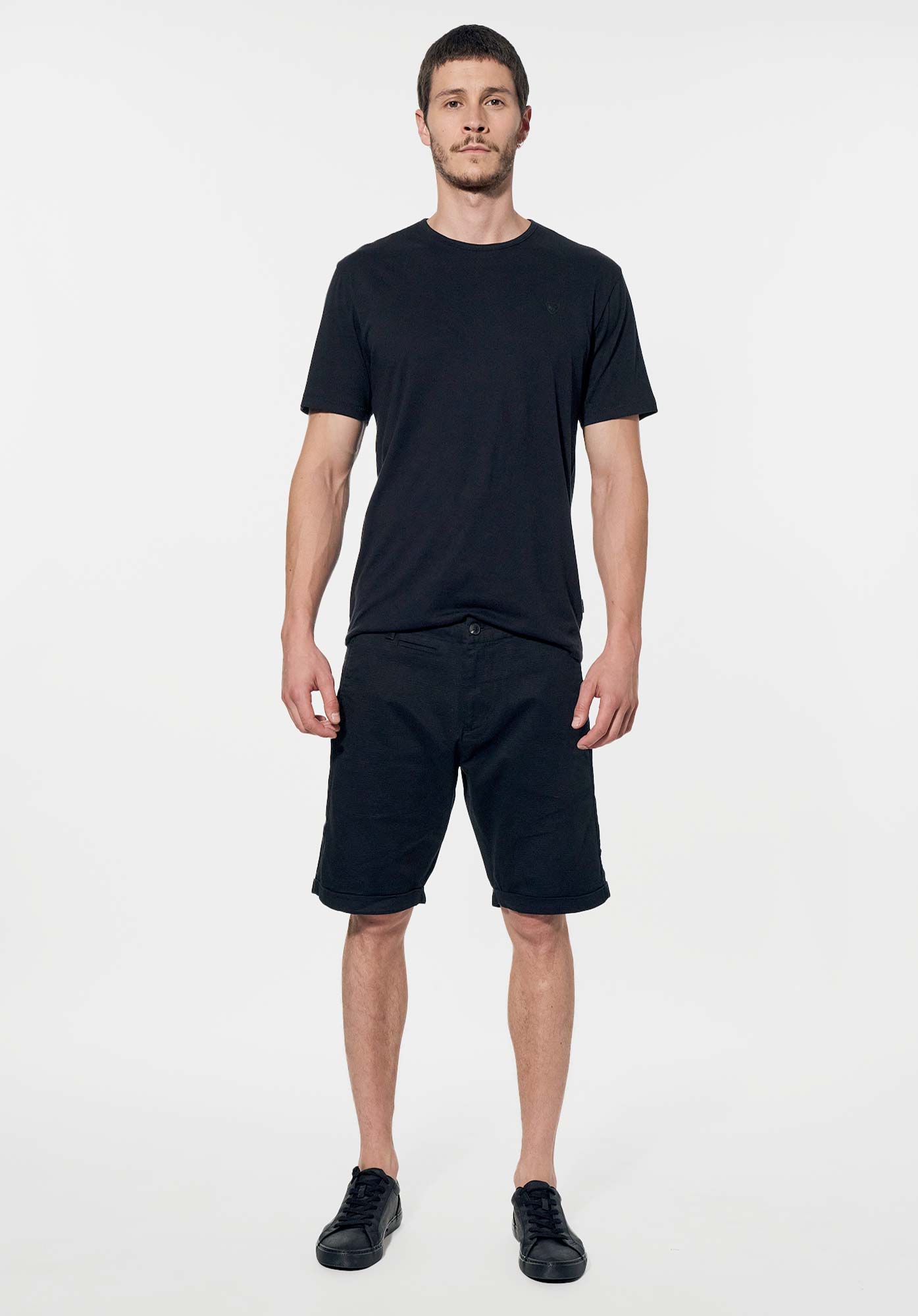 PAT    Short noir Homme