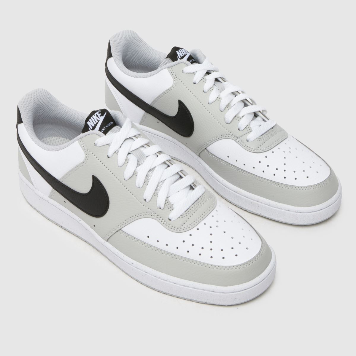 Športni copati Nike Court Vision v sivi in črni barvi