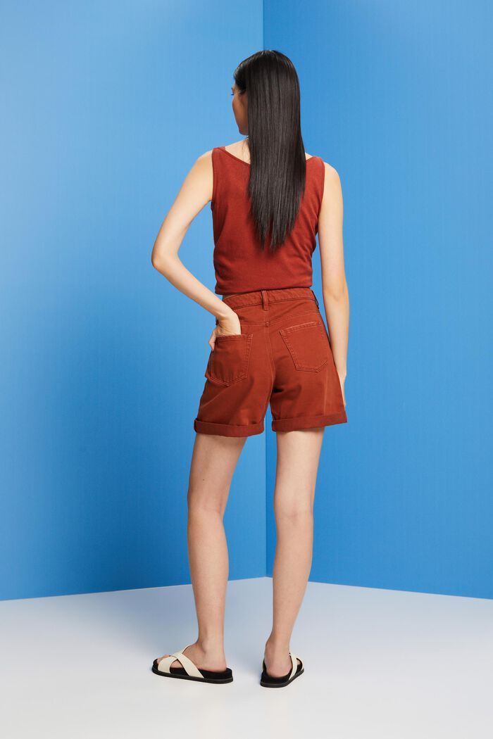 Jeansshorts mit hohem Bund und Umschlagsäumen