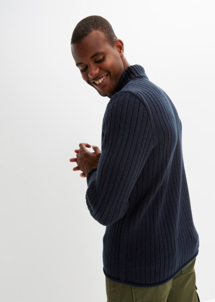 Rollkragenpullover in Rippstrick