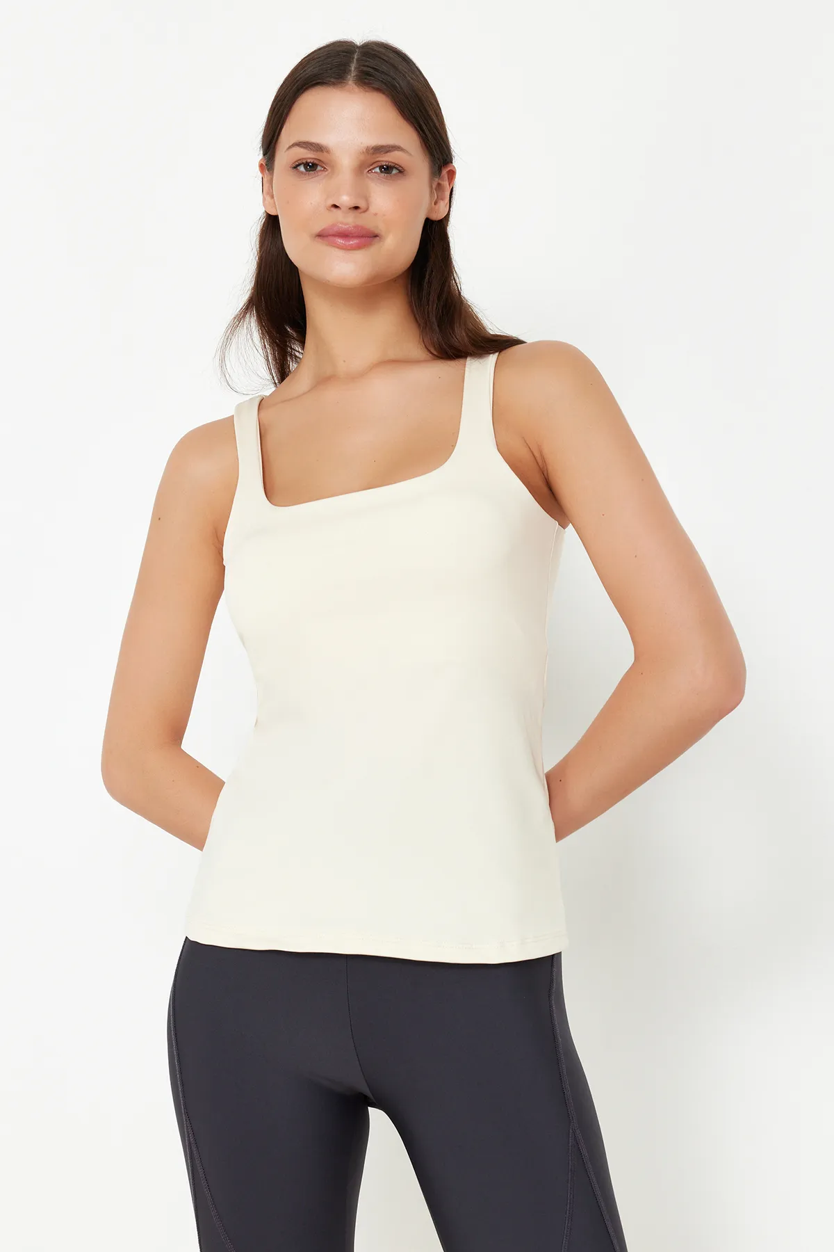 Trendyol Collection  Stone Gathering 2-Lagen-Sport-BH mit Polster innen, eckiger Kragen, gestricktes Sporttop/Bluse THMSS24BZ00002