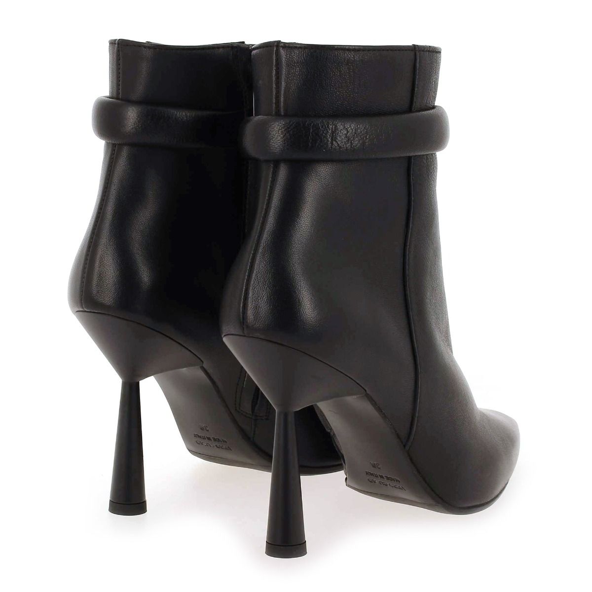 Chantal 1962  1859 - noir