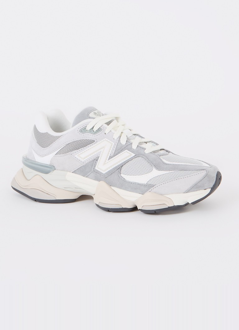 Teniși New Balance 9060 din piele întoarsă cu detalii din plasă
