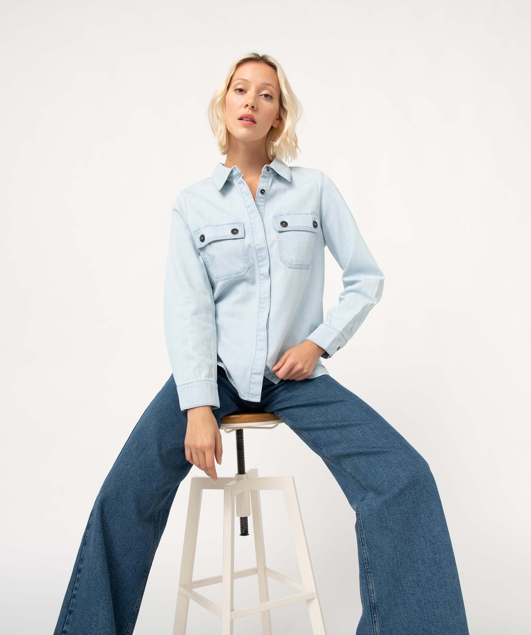 Chemise femme en jean délavé avec poches poitrine denim | GEMO