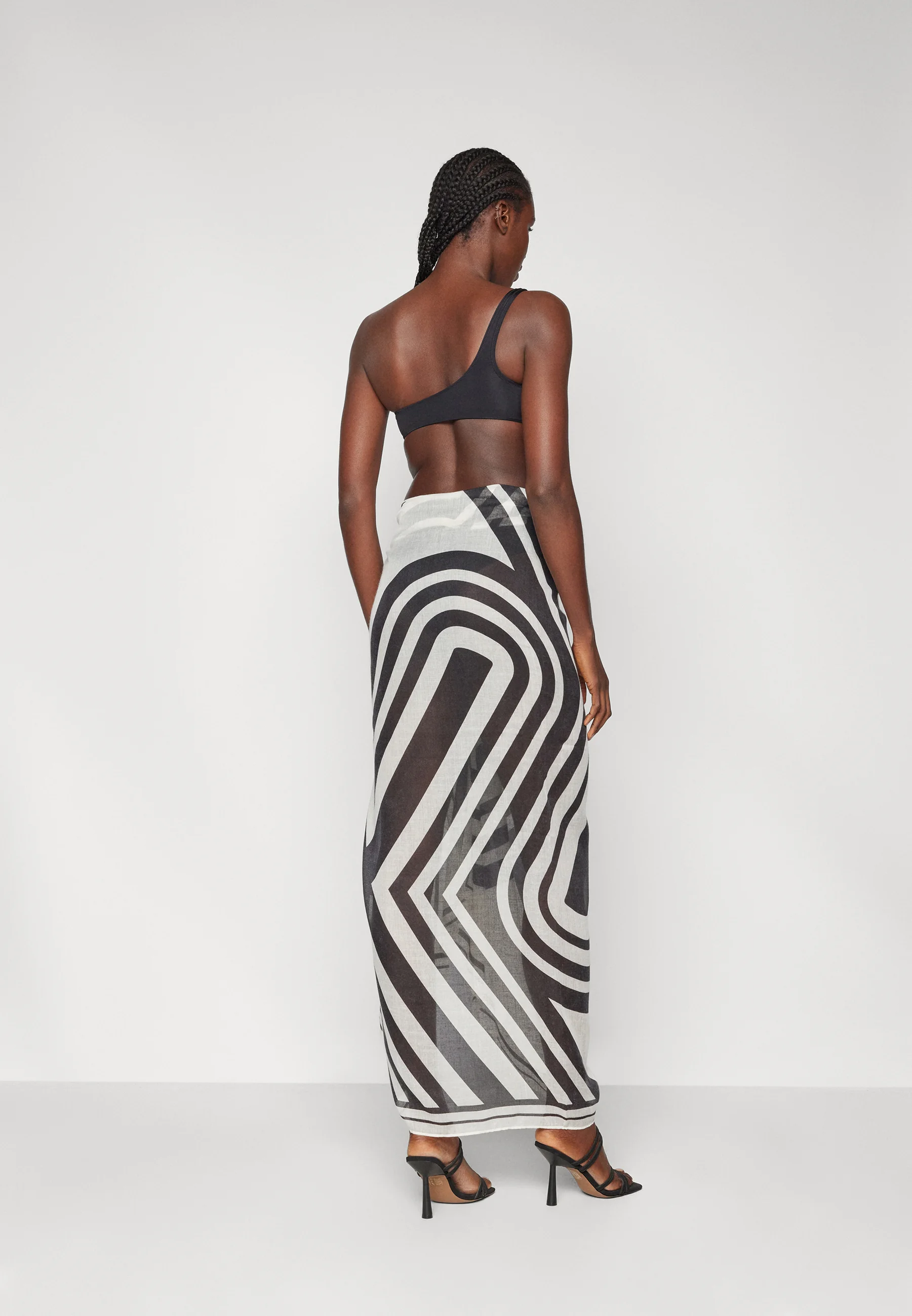 Triumph BEACH MYWEAR PAREO - Accesorio de playa