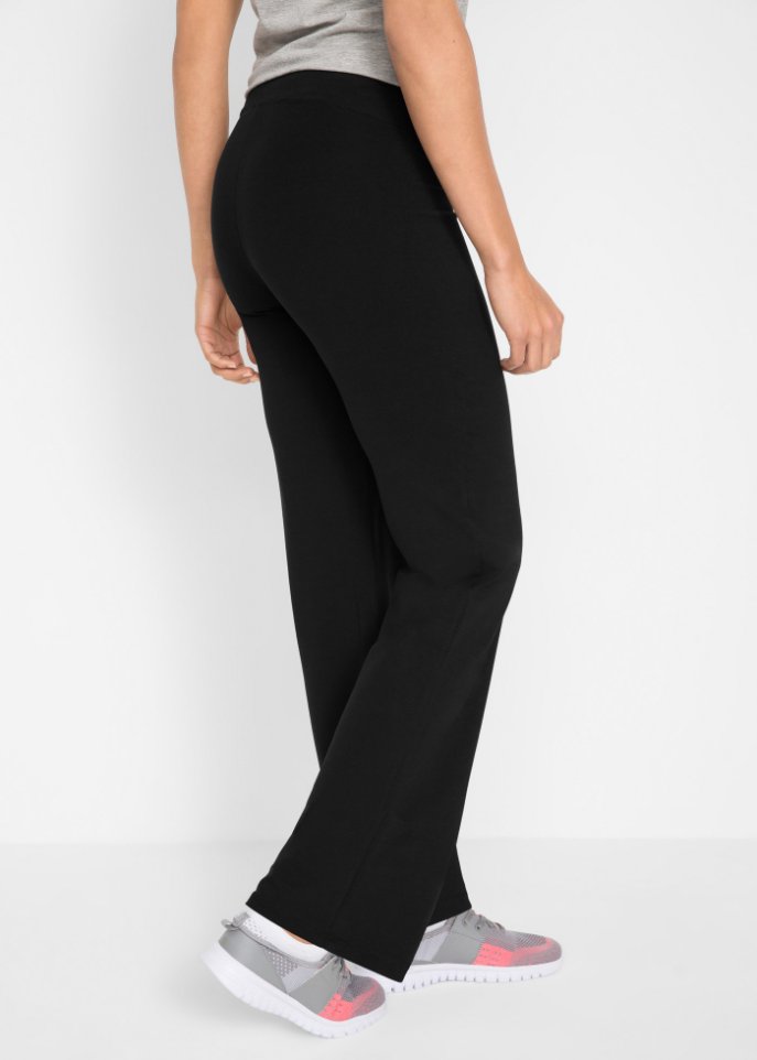 Sporthose aus Baumwolle, ausgestellt