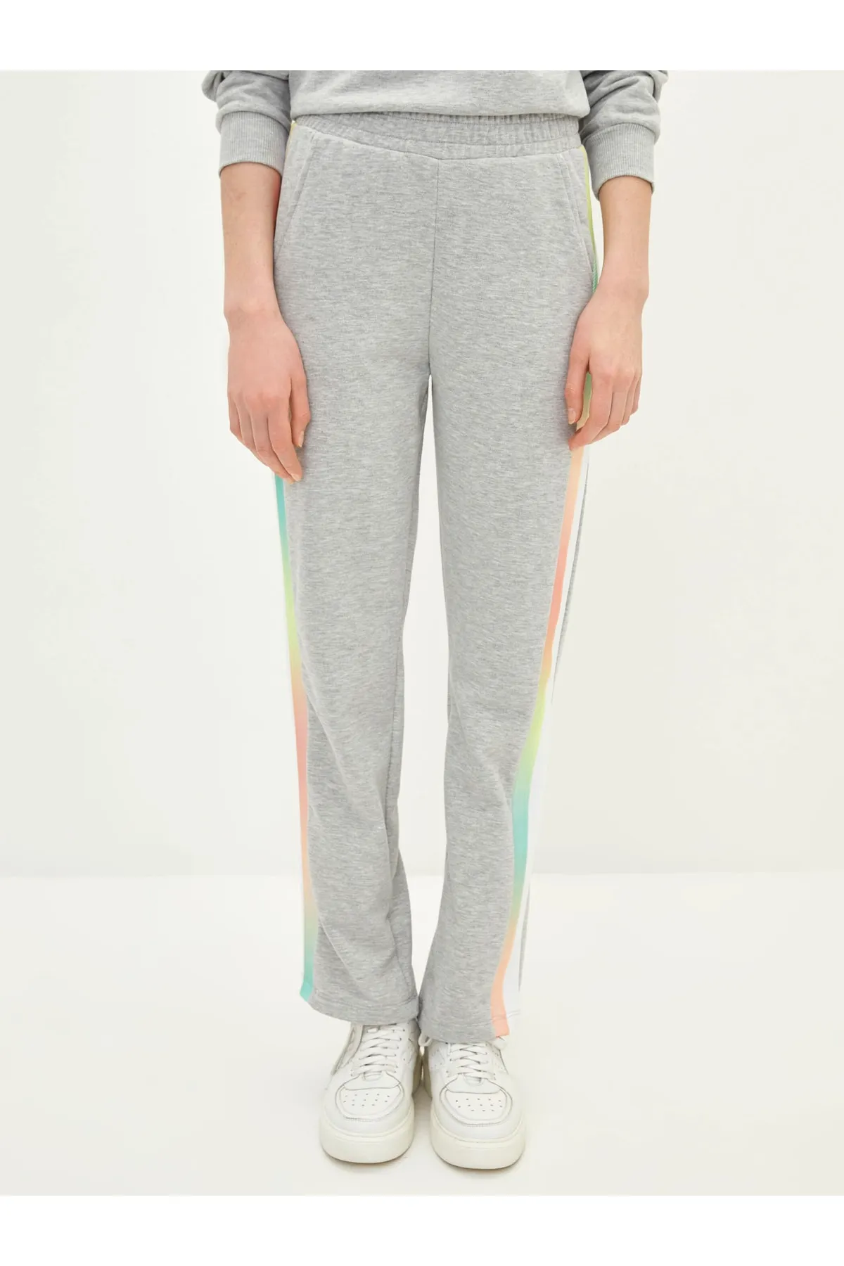 LC Waikiki  Jogginghose - Grau - Straight