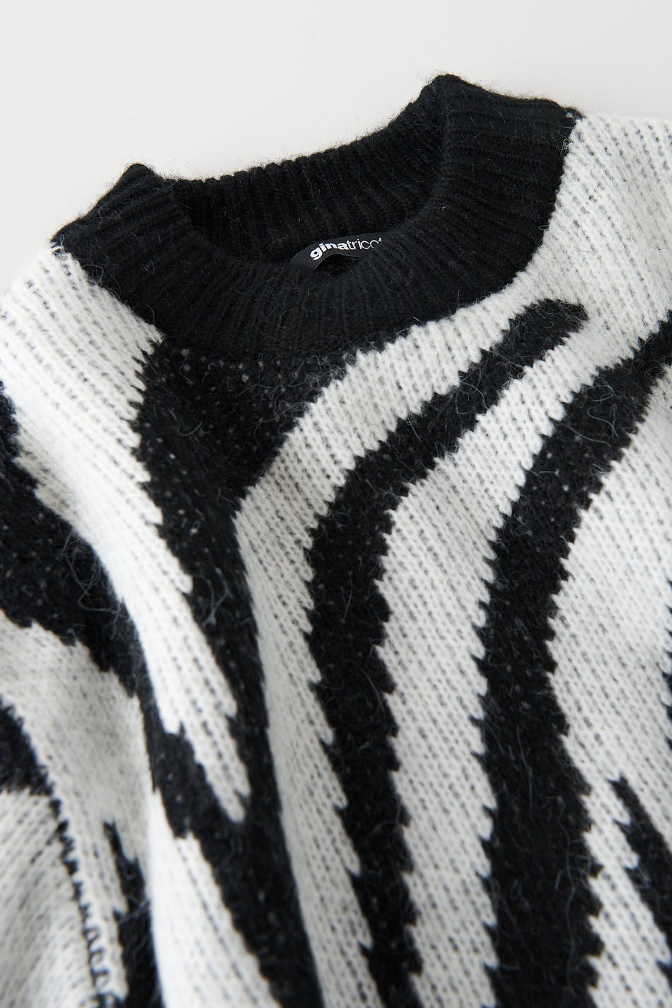 Lina knitted sweater