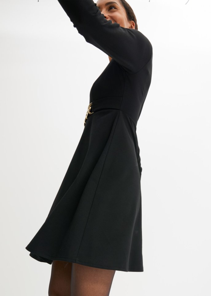 Kleid mit Zierschnalle