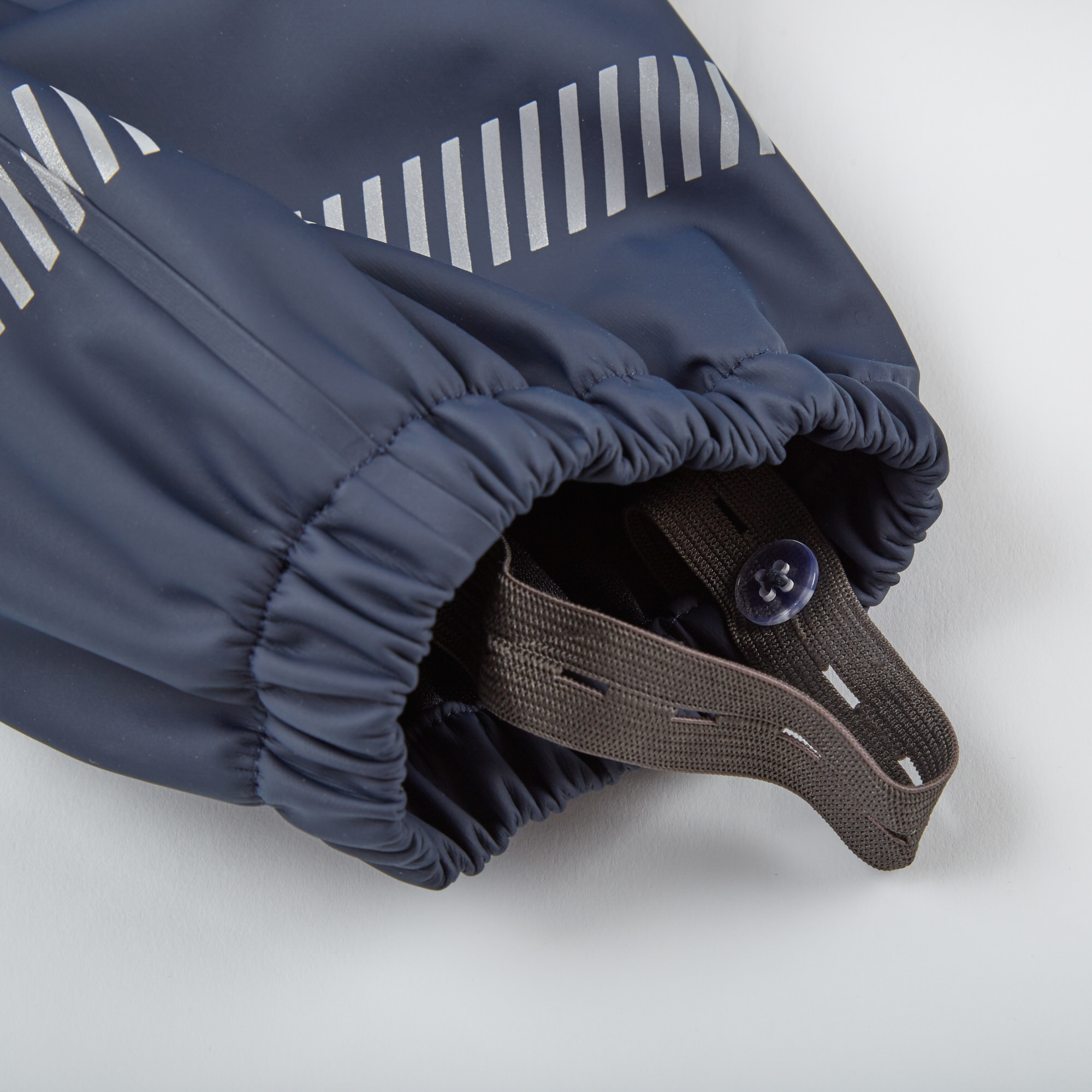 Dunkelblaue Regenhose