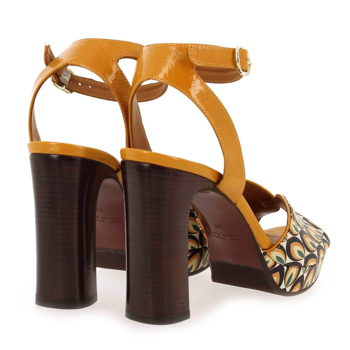 Chie Mihara  CAIPE T 42 - Camel Multi