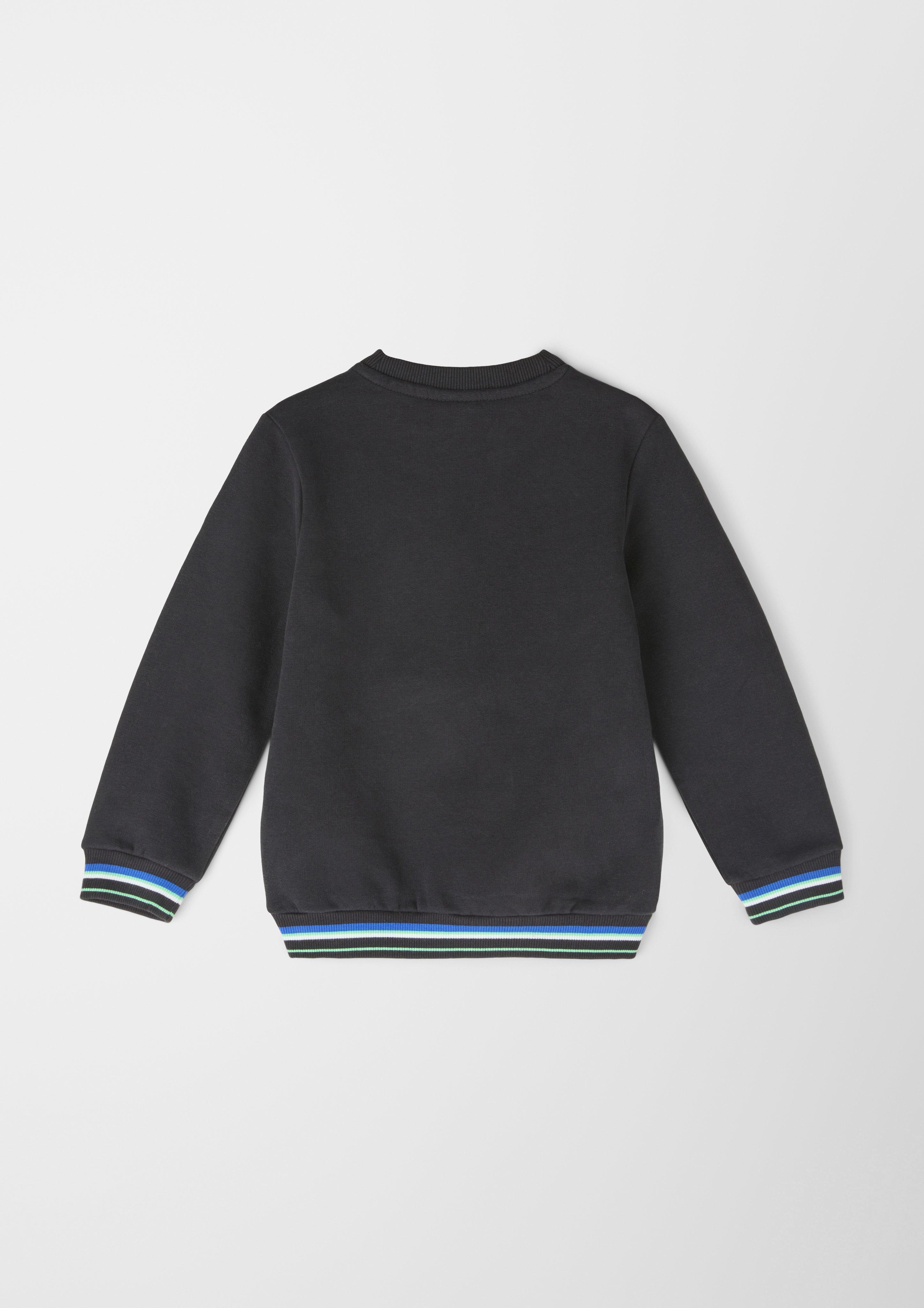 Sweatshirt mit Stickerei und Print  2122970-9999