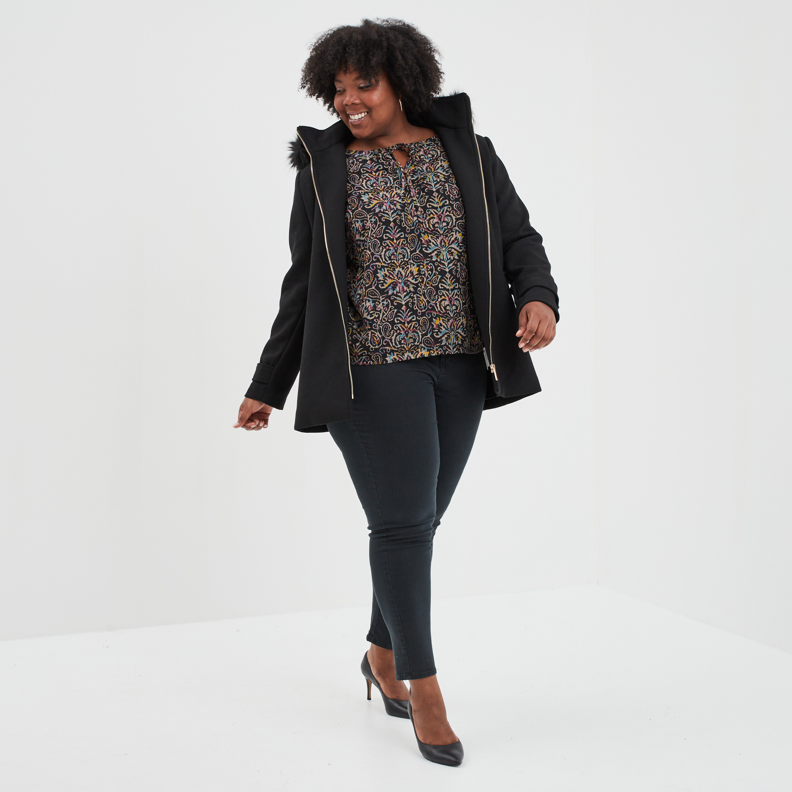 Manteau à capuche fourrure amovible noir femme grande taille | La Halle