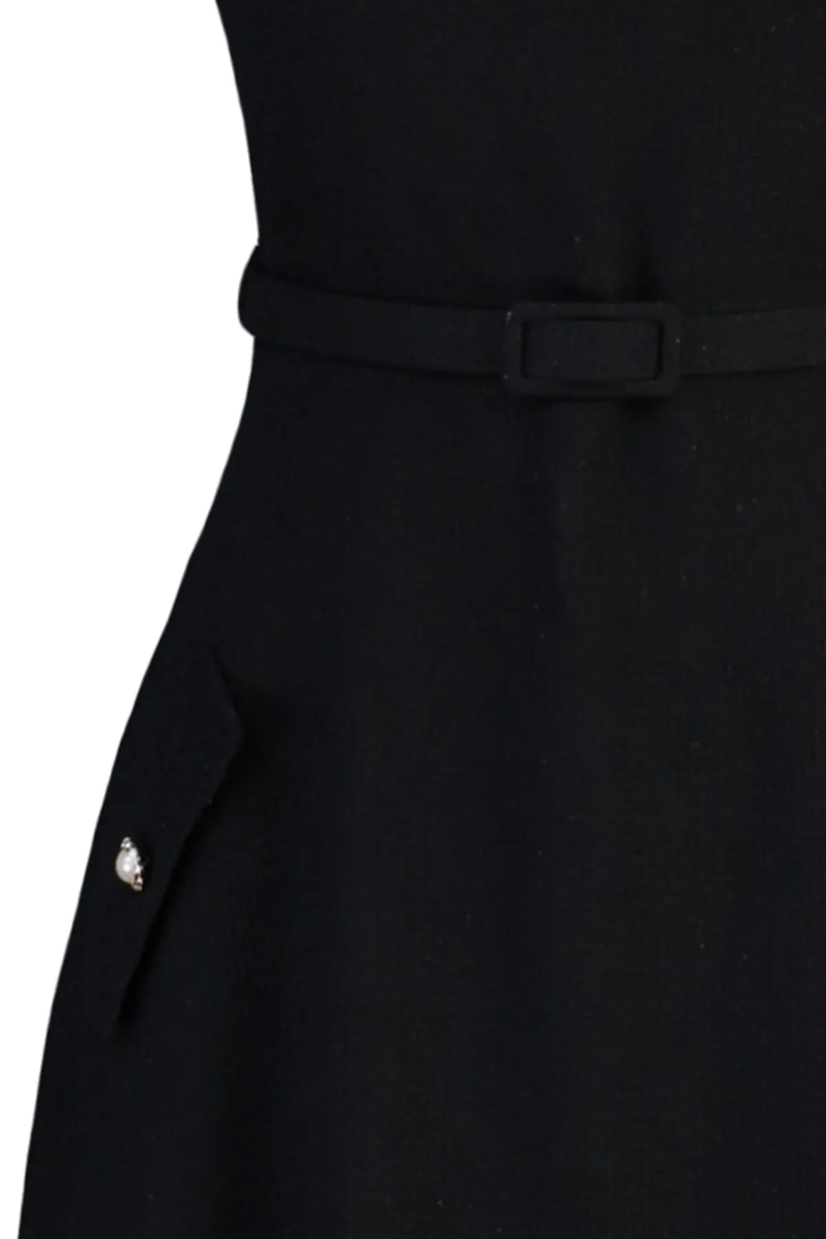 Trendyol Collection  Schwarzes Mini-Webkleid mit Gürtel und Taschendetail TWOAW23EL00526