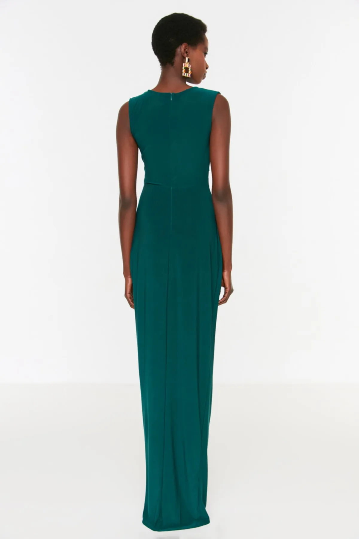 Trendyol Collection  Smaragdgrünes langes Abendkleid mit Taillendetail TPRSS22AE0040