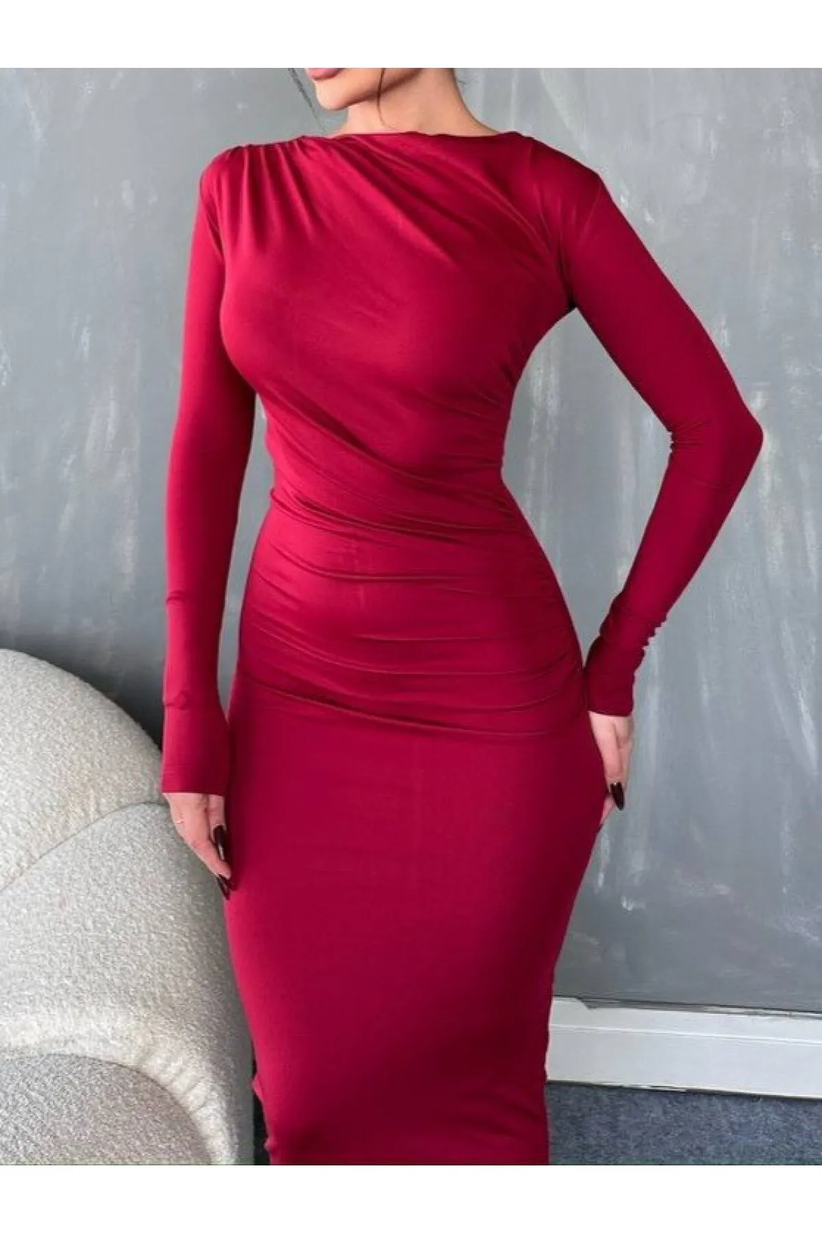 Modamorfo  Langes Skuba-Kleid mit seitlichen Raffungen