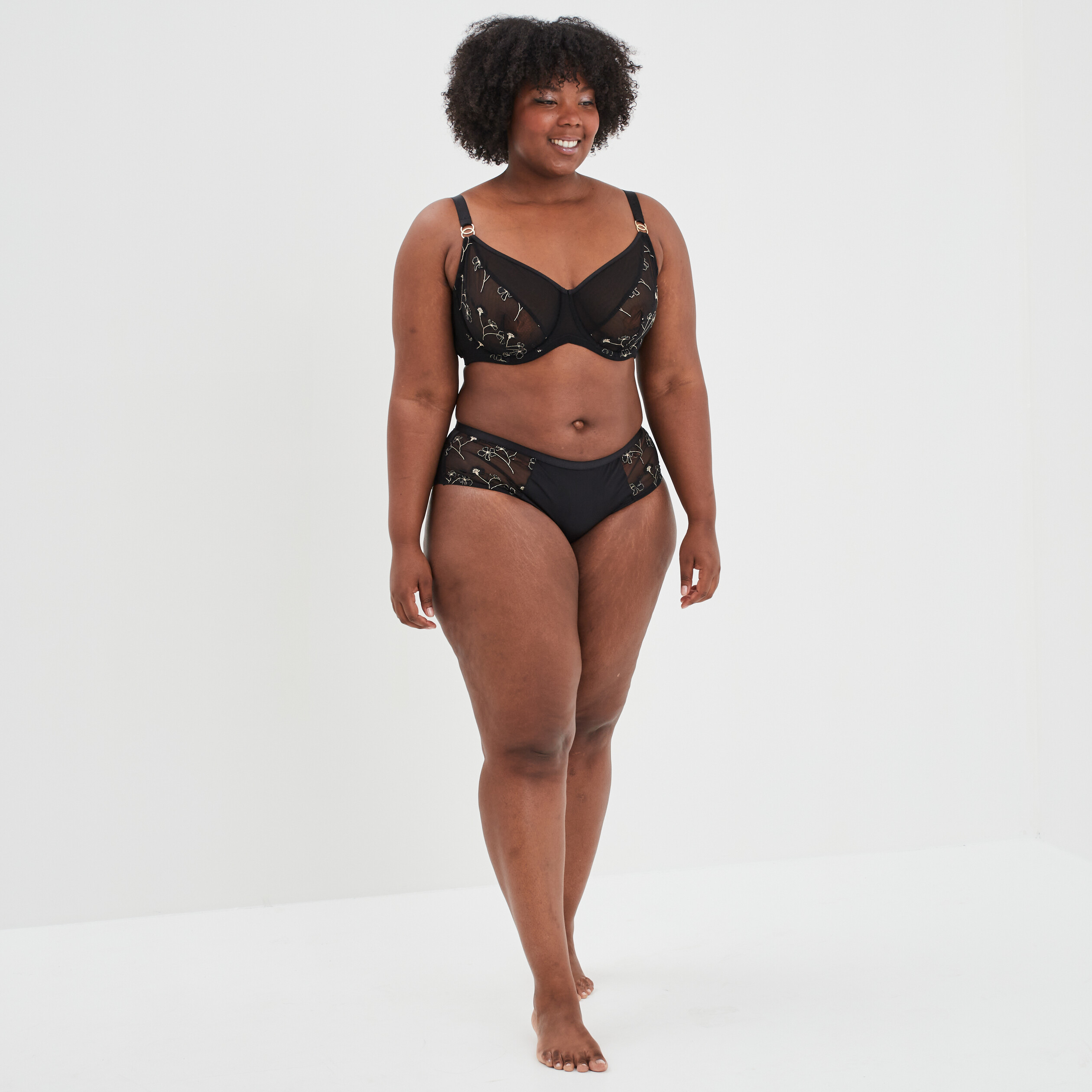 Soutien-gorge emboîtant broderie noir femme grande taille | La Halle