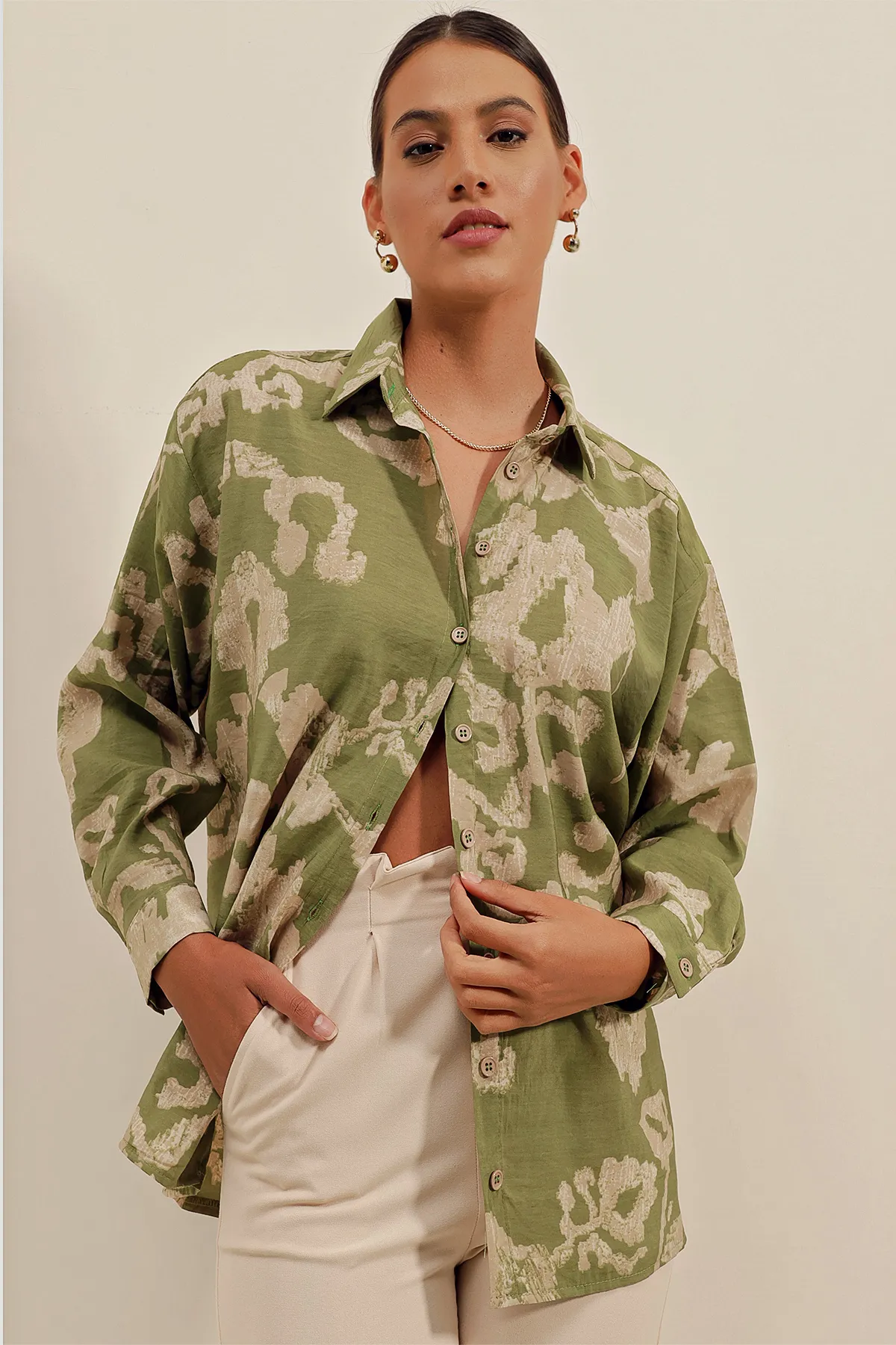Bigdart  3900 Oversize Long Basic Shirt – V. Grün