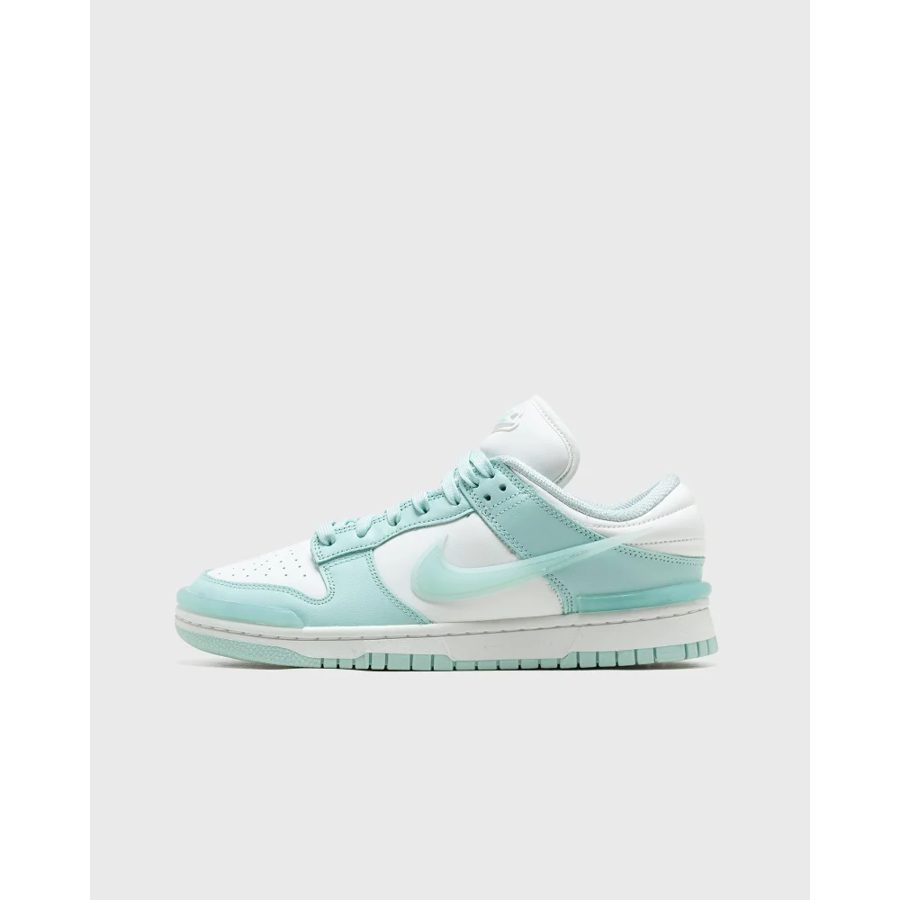 Nike Dunk Low Twist DZ2794-101 / weiss