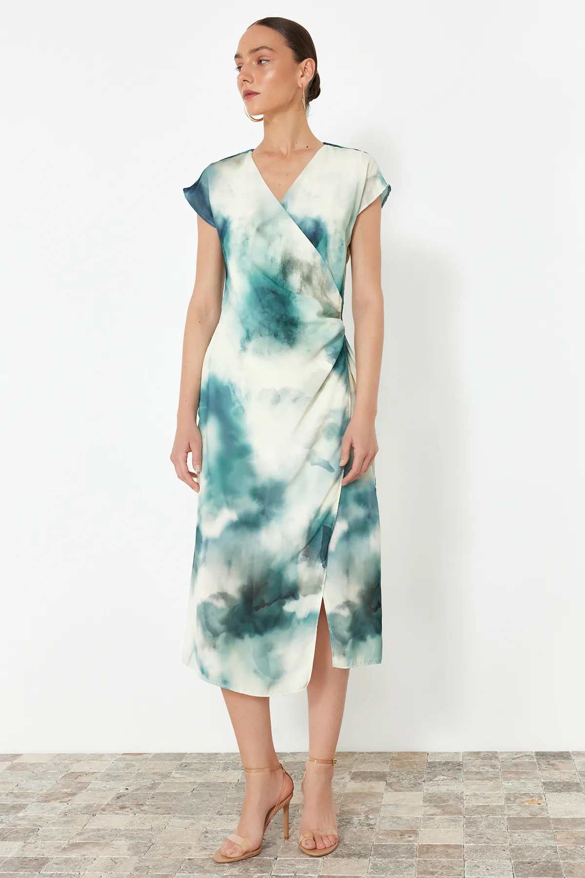 Trendyol Collection  Indigo Abstraktes A-Linien-Midikleid aus gewebtem Chiffon TWOSS24EL00888