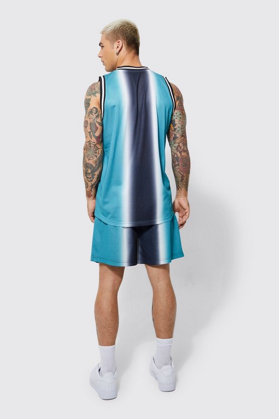 Mesh Basketball-Shorts mit Homme Farbverlauf-Print