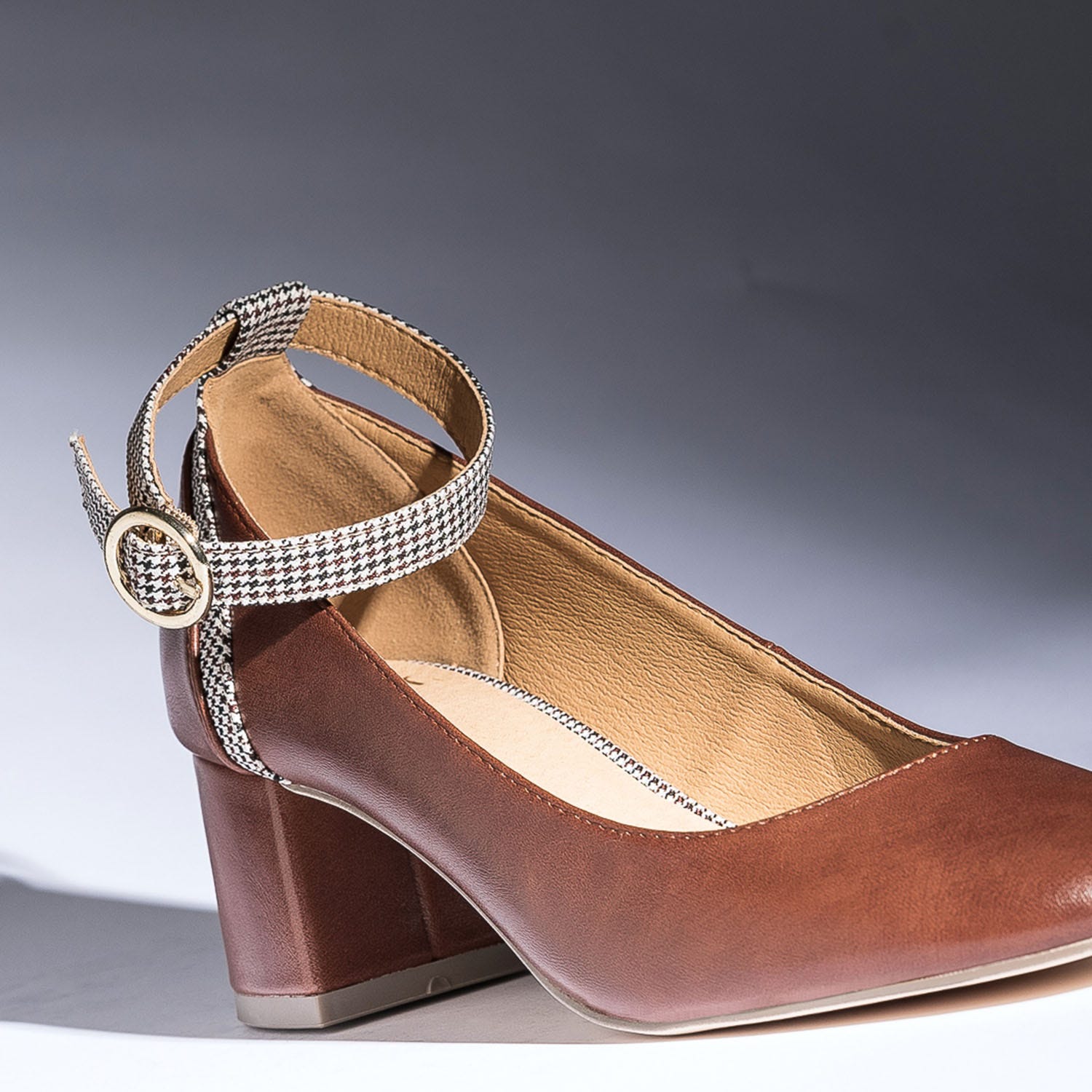 Babies cognac avec détails pied-de-poule