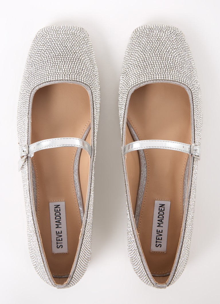 Balerina Steve Madden Ezri-R decorată cu pietre.